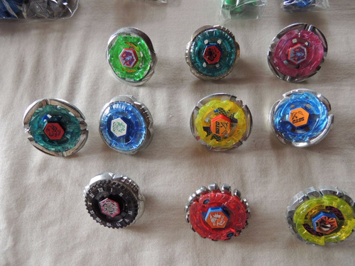 Kit 10 Beyblade + 14 Lançador + 5 Puxador + 12 Chave / Cod41