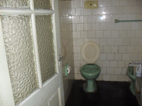 Imagen 6 de 8 de Local Con Vivienda Sobre Avenida