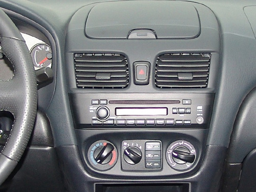 Consola Adaptador Bisel Cambio Radio Nissan Sentra 99-2006