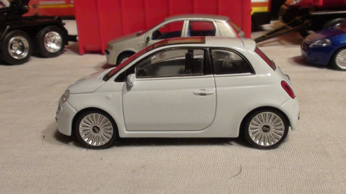 Fiat 500 Escala 1-43 Mondo Motors  10cm Con Caja