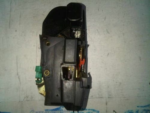 Cerradura Puerta Trasera Derecha  Jeep Grand Cherokee 2002