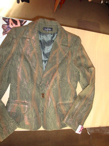 Imagen 3 de 5 de Blazer Tela Verona En Gabardina Reborde Últimos Solo Small