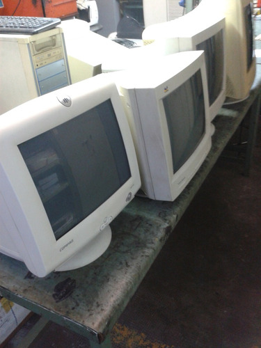 Monitores Usados 14 , 15 Pulgadas : Funcionando Valor Lote