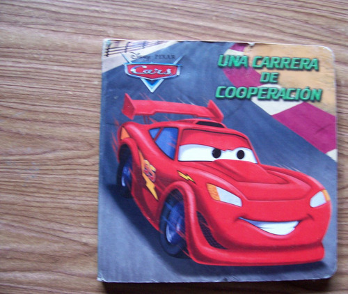 Una Carrera De Cooperación-ed-disney Pixar Cars.jpg