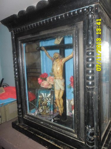 Cristo Madera Policromado Antiguo Años 1850 Con Mueble