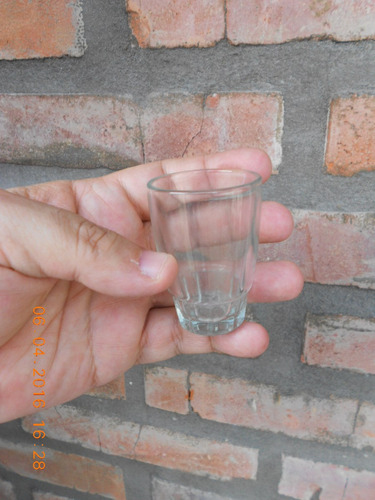 Antiguo Vaso Copita Vidrio Pulperia Para Grapa Ginebra Etc.