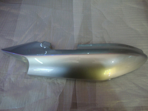 Cacha Lateral Gilera Vc 150 Gris Derecho - Dos Ruedas