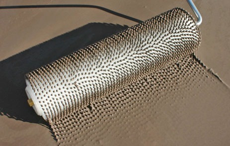 Imagen 3 de 5 de Rodillo De Puas 40 Cm Para Autonivelantes