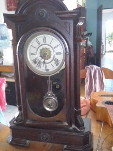 Reloj Antiguo De Pared Pendulo Doble Cuerda Funcionando