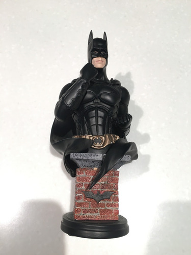 Figura Busto De Batman Begins