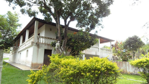 Olha Só Essa Linda Chácara Em Ibiúna C/ 3.000m2 Lago Piscina