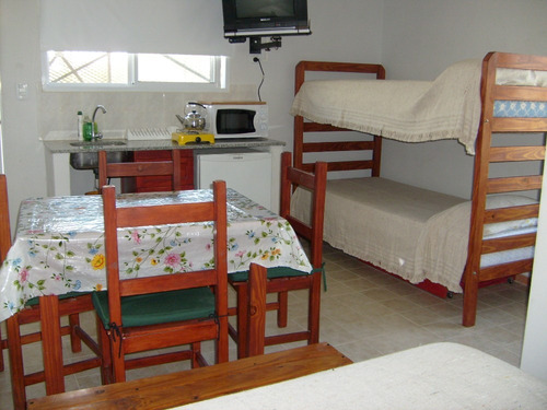 Imagen 4 de 14 de Alquiler Bungalows 2/4/6 Personas Pegado Termas Gualeguaychu