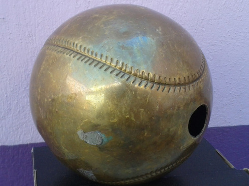 Pelota De Bronce De Base Ball (hueca/13cms De Diámetro)