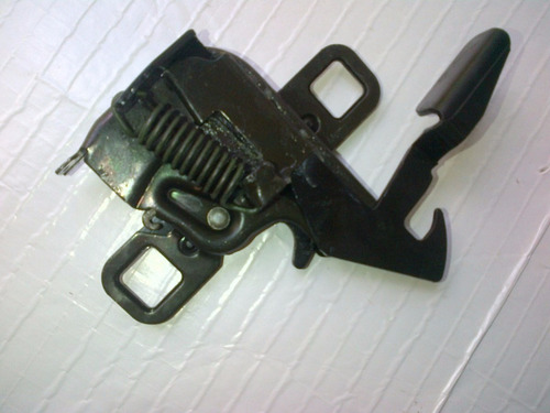 Imagen 3 de 3 de Cerradura De Capot Ford Ranger Original