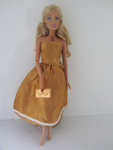 Barbie Con Vestido Y Cartera De Fiesta Wyc