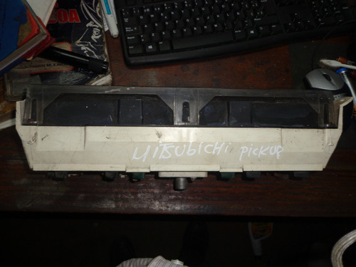 Vendo Tacometro Velocimetro Mitsubishi Pick Up (Usado)