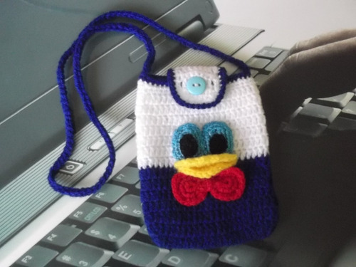 Tejidas A Mano: Lindas Y Divertidas Fundas Portacelulares.