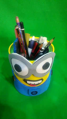 Imagen 2 de 5 de Portalapices Minions