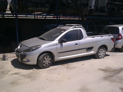 Imagem 1 de 7 de Sucata Peugeot Hoggar Bartolomeu Peças