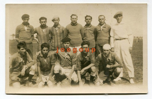 Antigua Foto Postal Equipo De Futbol En Villa Dominico 1928