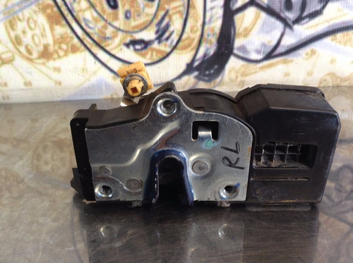 Chapa De Puerta Trasera Izquierda Malibu 03-07 Oem