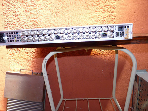 Video Networks Media Director 4102 (Usado)