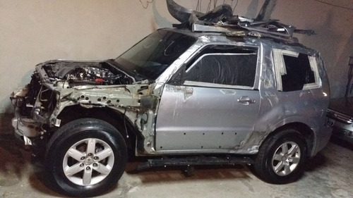 Imagem 1 de 11 de Mitsubishi Pajero Full 2006 3.8 V6 2 Pt Sucata Baixa Detran