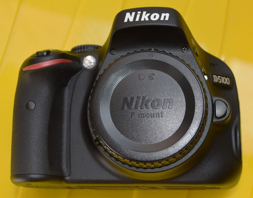 Cuerpo Nikon D5100 Prácticamente Nuevo! Envío Gratis!