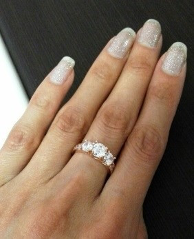 Anillo Triple Corona Con Swarovski Crystals En Stock Talla 7