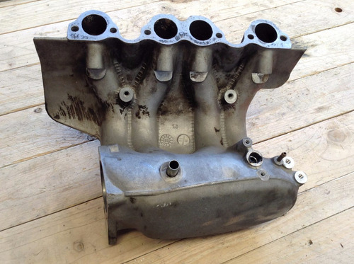 Multiple De Admision De Vw Pointer Pick Up Mod: 00-04 (Usado)