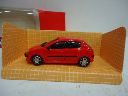 Peugeot 206 5 Puertas Rojo 1/43 Alucinante Replica