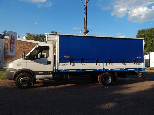 Imagen 10 de 14 de Caja Sider Con Lona Fabricación A Medida Carrocerías