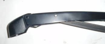 Braço Limpador Traseiro Com Palheta Palio 96 A 2003
