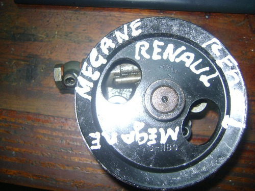 Vendo Bomba De Power Steering De Renault Megame