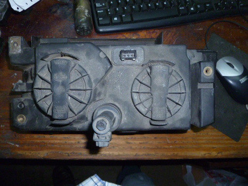 Imagen 3 de 3 de Vendo Lampara Delantera Derecha De Volvo 850, Año 1993