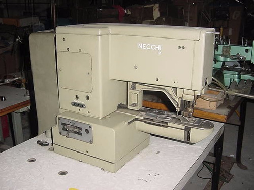 Atracadora Marca Necchi , Neumatica Italia , Necchi 421-100