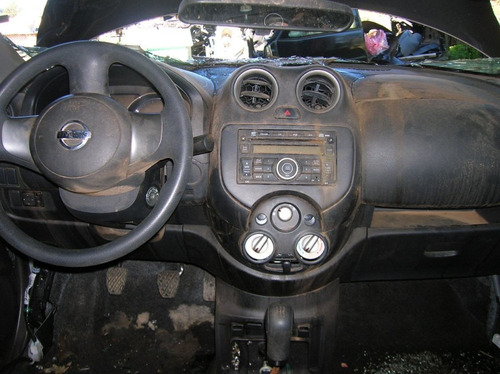 Imagem 3 de 5 de Sucata Nissan Versa 2013 1.6 - Rs Auto Peças Farroupilha