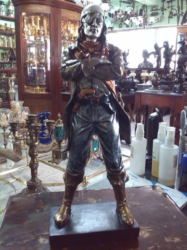 Figura De Pirata En Marmolina Italiana Importado