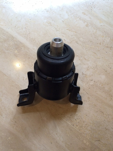 Base Motor Mazda 6 Tapa Cadena (derecha)