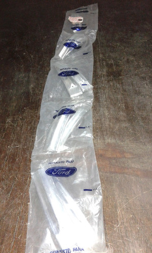 Moldura De Parante Cabina Ford F 100 74 Al 77