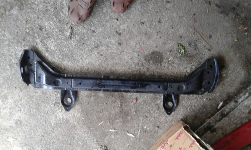 Imagen 2 de 2 de Travesaño Suzuki Sx4 2012