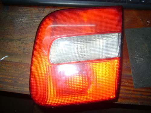 Vendo Lampara De Tapa De Maletero Trasera De Volvo S70