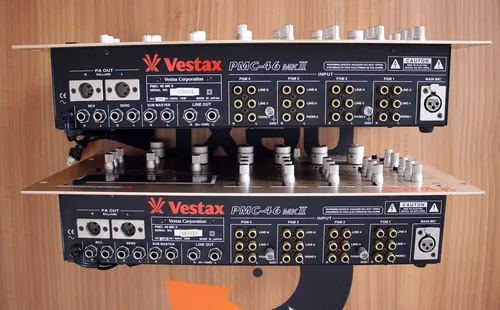Vestax Pmc 46 Mkii Rotary / Total Qualidade Audio Urei Vestax Pmc 46 Mkii Rotary / Total Qualidade Audio Urei