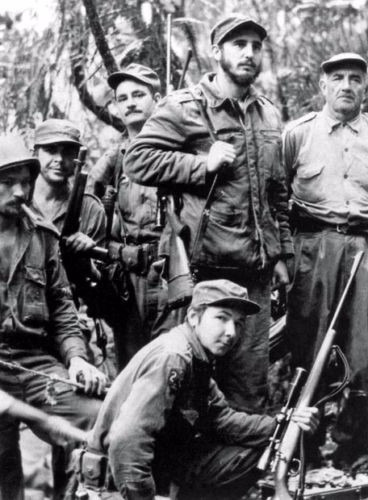 Fidel E Raul Castro Durante A Revolução Cubana - Reprodução