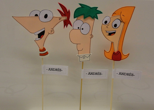 Phineas Y Ferbs Souvenirs En Goma Eva