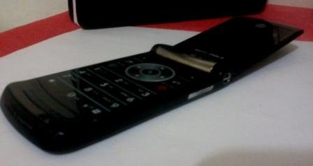 Motorola V8 (original) 2gb Interno Fliper Visor Gg Usado