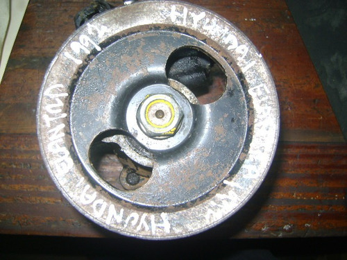 Vendo Bomba De Power Steering De Hyundai Elantra, Año 1992