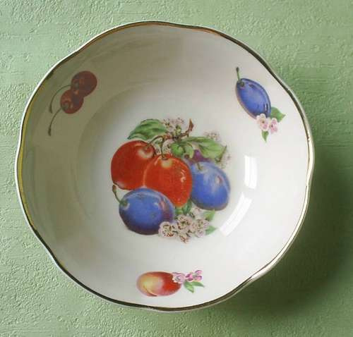 Antiguo Posillo Polaco De Porcelana