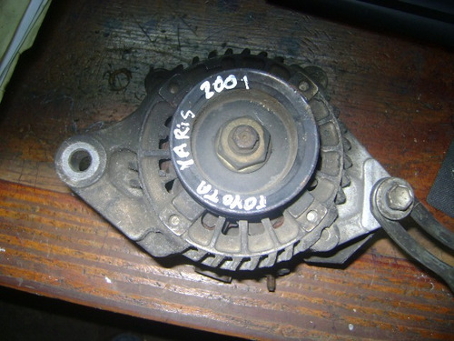 Vendo Alternador De Toyota Yaris Año 2001