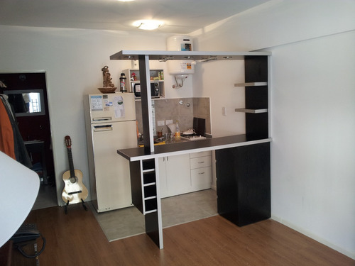 Imagen 2 de 5 de Divisor De Ambientes, Desayunador, Barra De Tragos, Luces